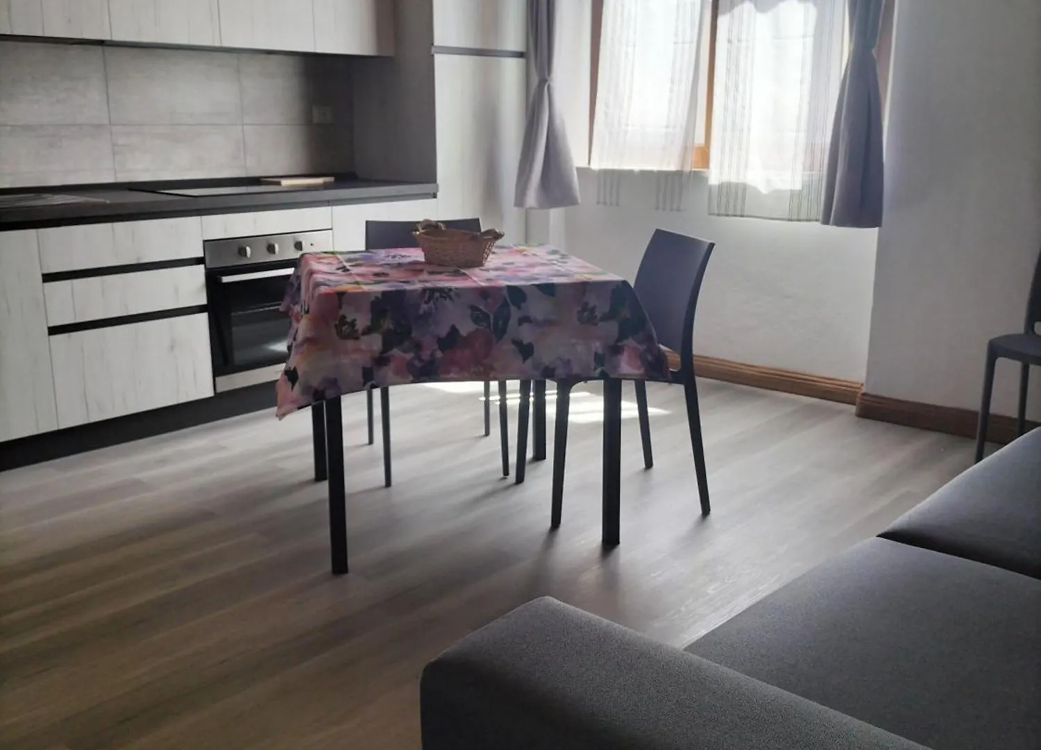 The Square Apartamento Orosei